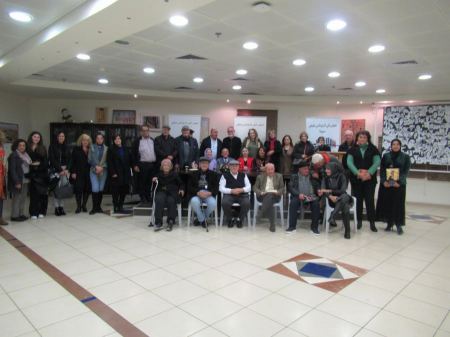 الكاتب والإعلامي زياد جيوسي وإشهار كتابه "أحلام فوق الغيم" في نادي حيفا الثقافي